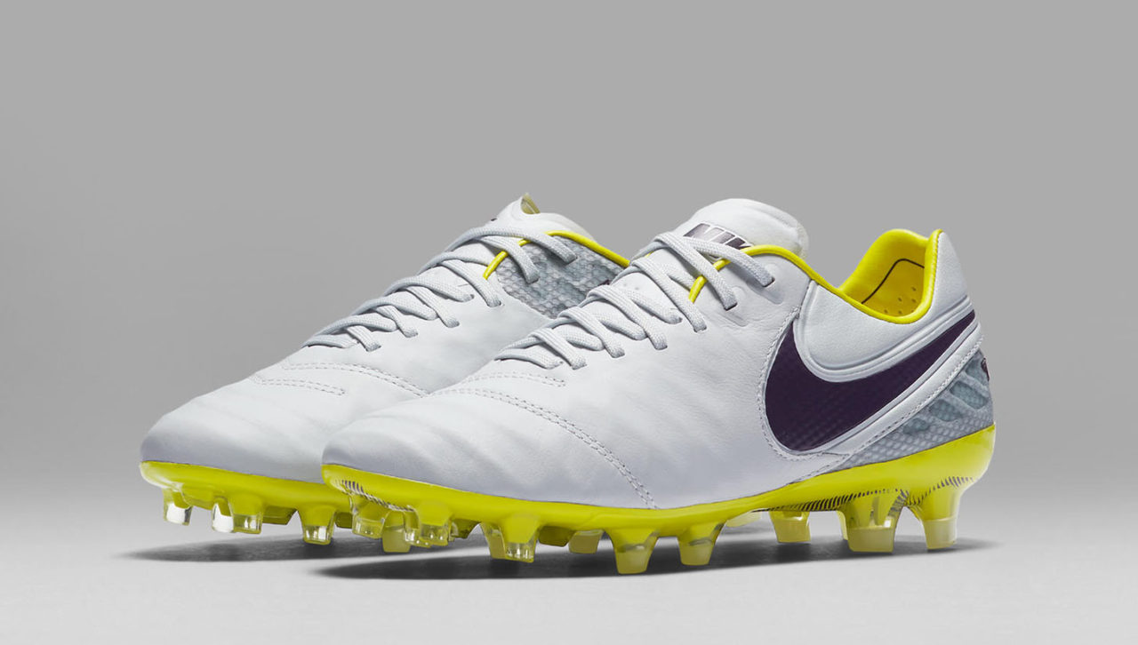 Новая коллекция бутс Nike — осторожно, радиация! Radiation Flare Pack