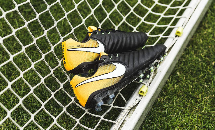 Новая коллекция бутс NIKE 2017-2018 LOCK IN LET LOOSE PACK