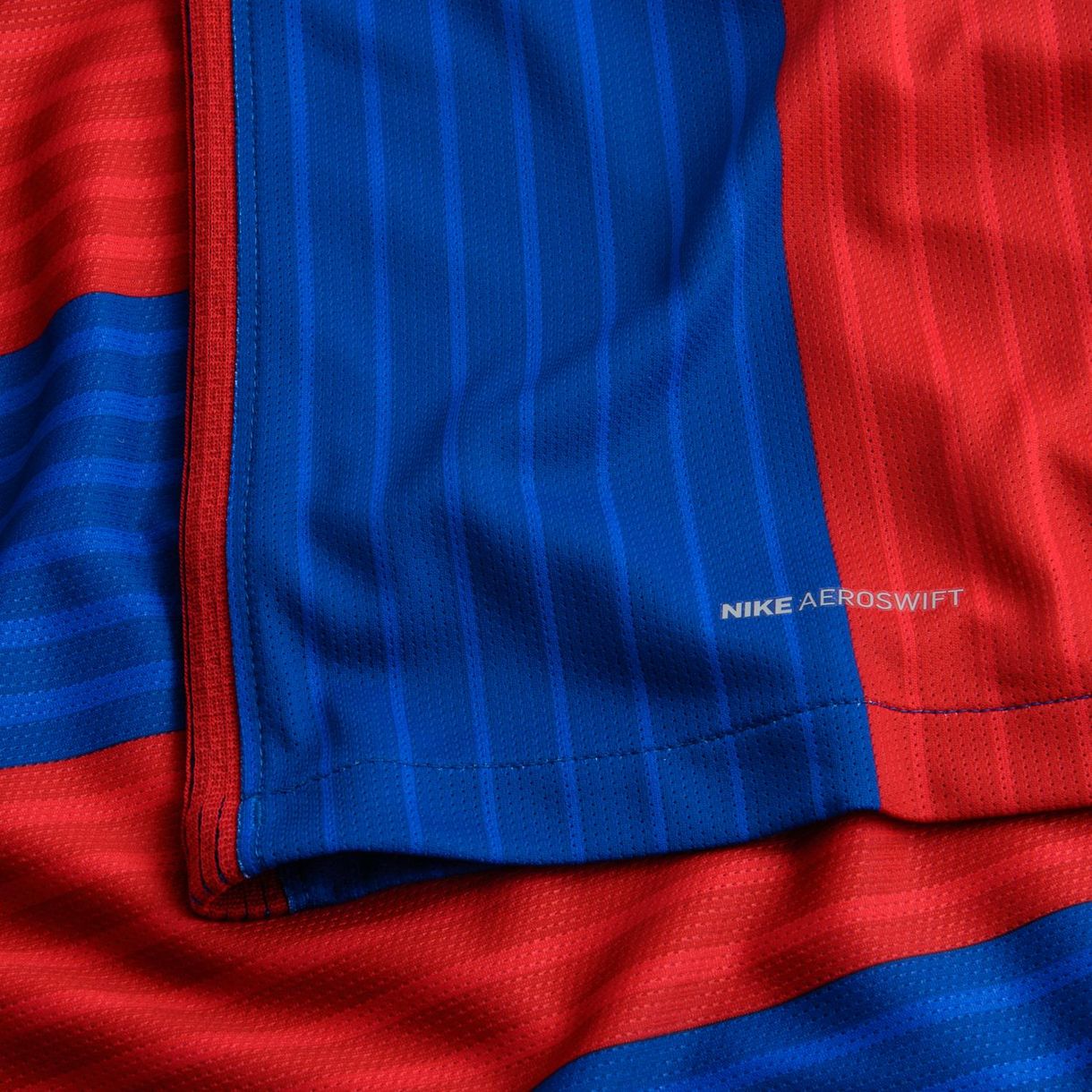 Как выбрать футбольную форму